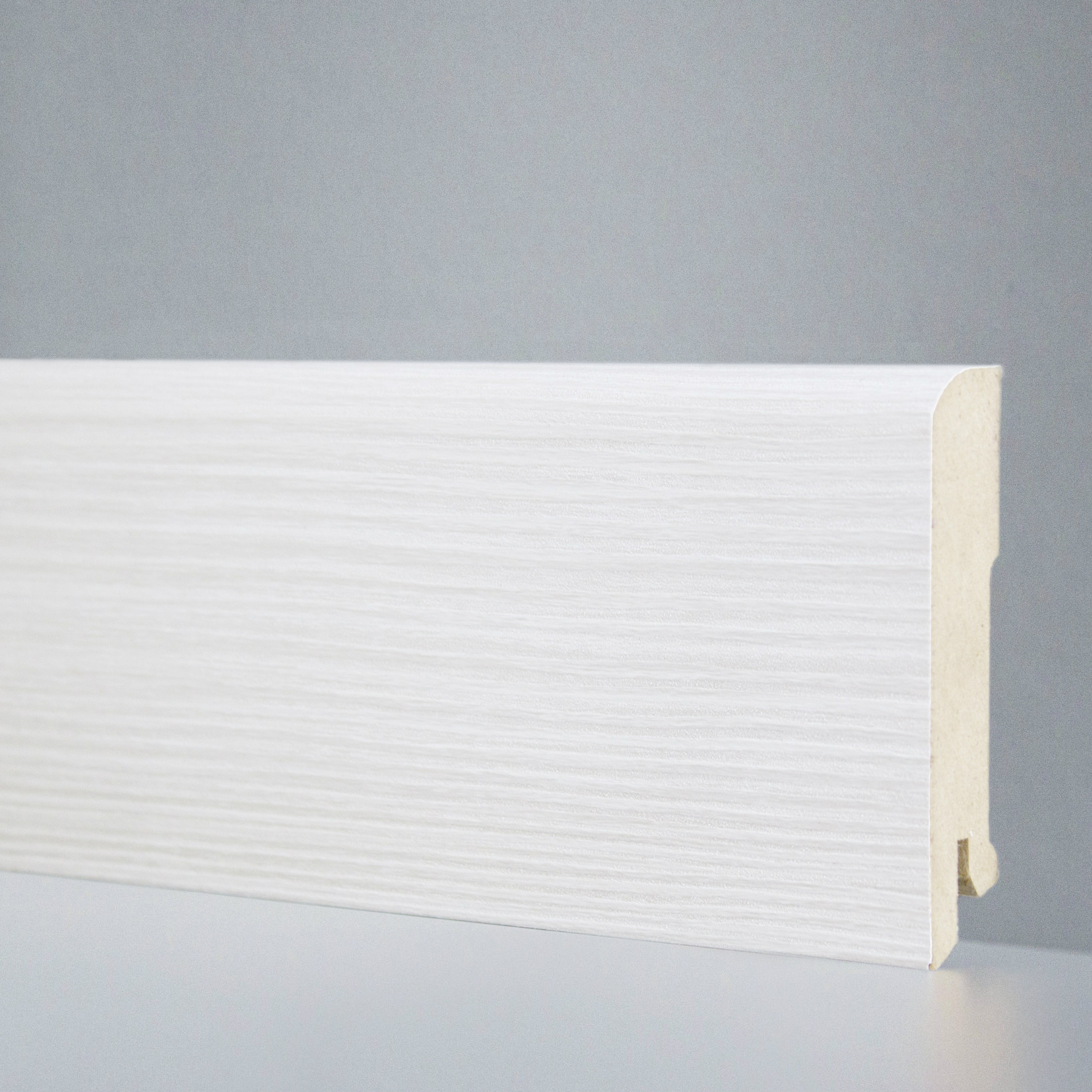 Плинтус МДФ ламинированный DeArtio Лиственница брашированная 2050×80×16 Плинтус МДФ ламинированный DeArtio Лиственница брашированная 2050×80×16